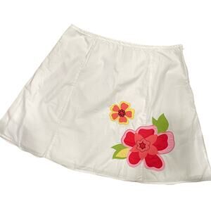 George Skirt Size 18 White with Flower Appliqué  A-Line and Lined Side Zipper